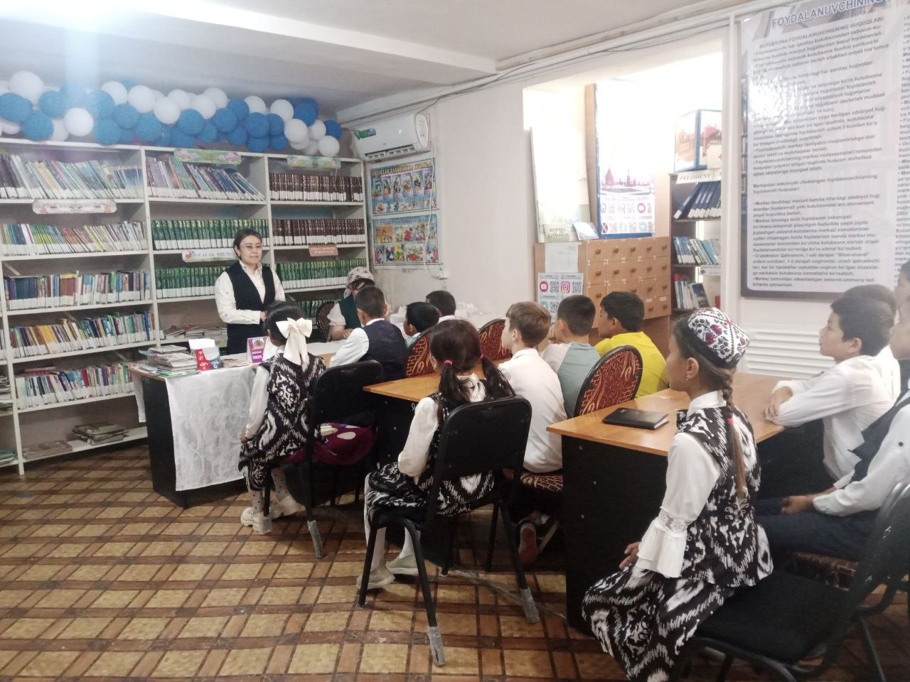 "Kitob-ma'naviyat manbai" mavzusida davra suhbati